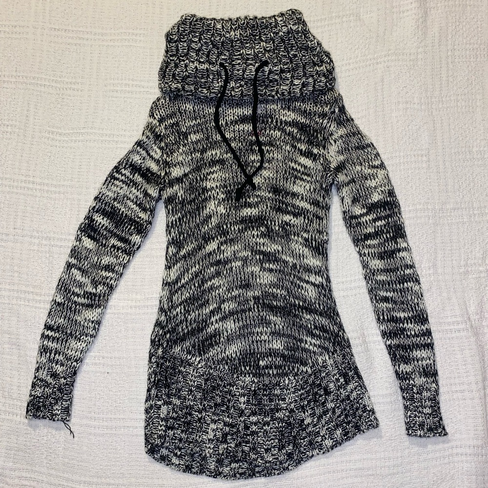 No Boundaries Black and White Knit Sweater